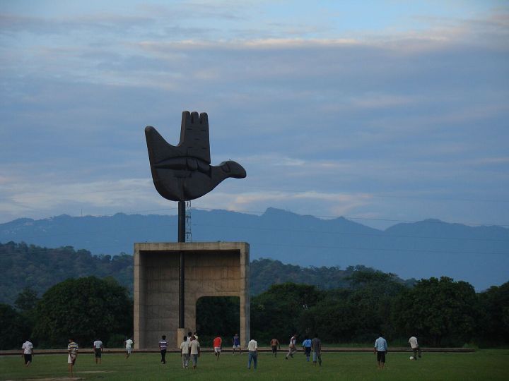 Chandigarh Swelters as Mercury Hits 41°C Ahead of Monsoon Showers