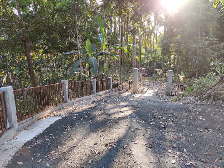 Asia's Cleanest Village Mawlynnong Bans Tourists on Sundays