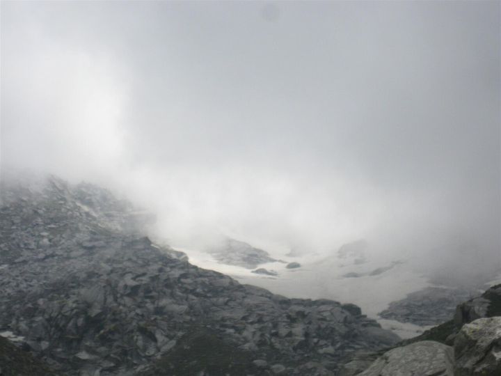 Himachal Pradesh Sees Temperature Drop Amid Rain and Hailstorm; Orange Alert Issued