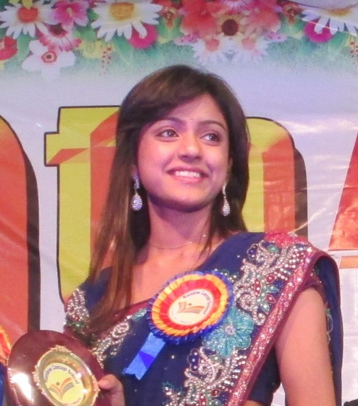 Vithika Sheru Shines in Classic Kanjivaram Saree