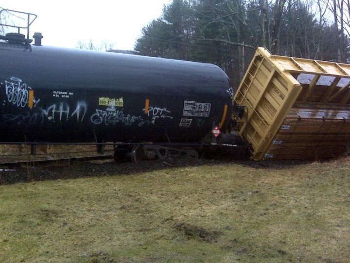 Ethanol Tanker Overturns on Samruddhi Expressway, Six Fatalities Reported