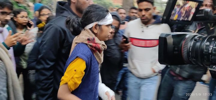 J-K Activists Protest at JNU