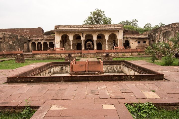 400-yr-old cannon stolen in Madhya Pradesh