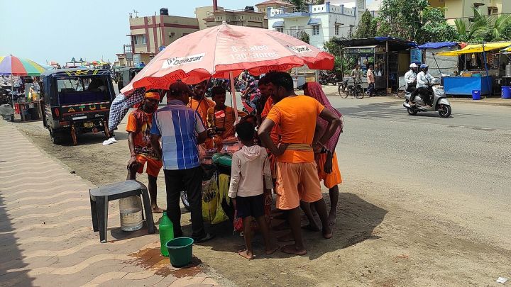Munger Prepares for Kanwariyas
