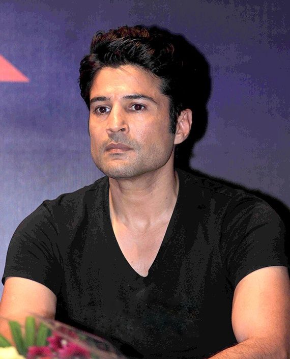 Rajeev Khandelwal Debuts Unseen Superhero Look, Fans Express Curiosity