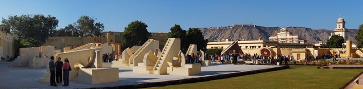 Delhi Protesters Evicted from Jantar Mantar Ahead of Parliament March