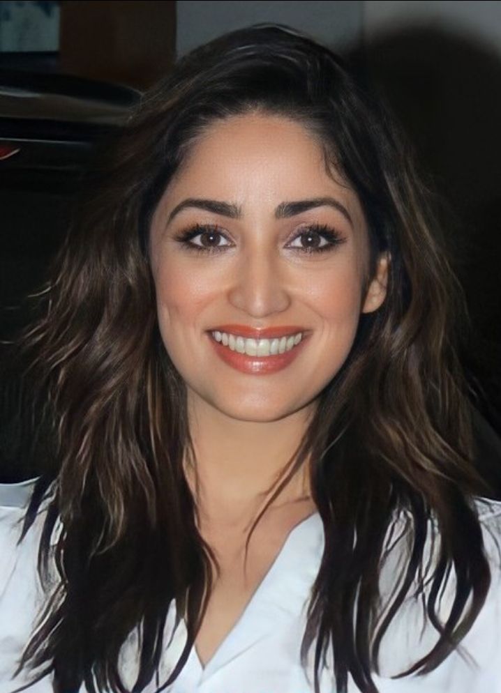 Director RGV Commends Yami Gautam After National Film Award Triumph