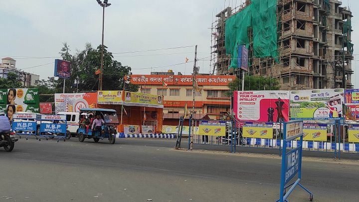BJP Workers Defy Code