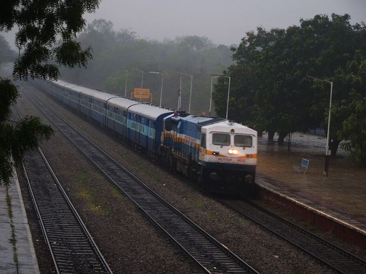Heavy Rainfall Hits Jaipur and Ajmer, 5 Districts Under Alert