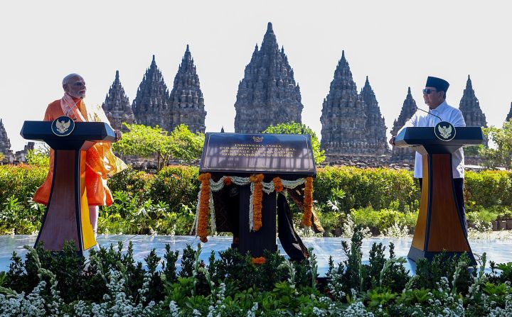 PM Modi’s Indonesia Visit Highlights Bollywood’s ‘Kuch Kuch Hota Hai’ as Cultural Bridge