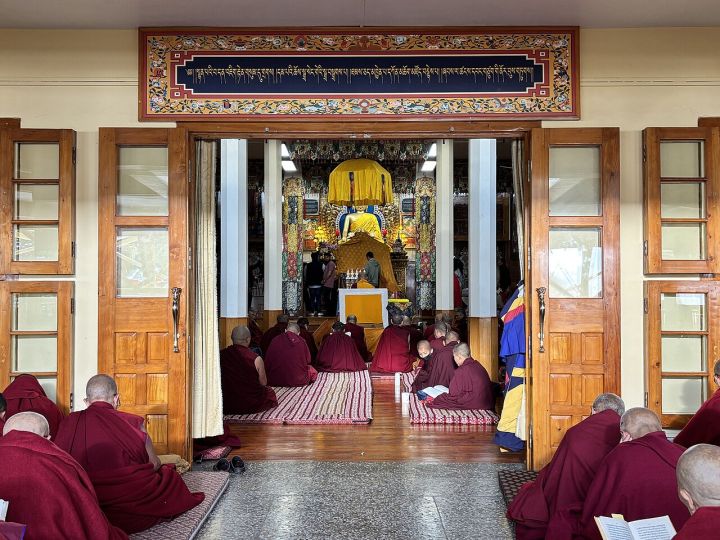 Thousands of Tibetans Gather in Dharamshala to Pray for Nepal‑Tibet Flood Victims