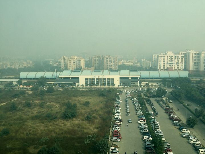 Rain‑Soaked Crowd at Chandigarh’s Sector 10 Fuel Station Leaves Empty‑Handed
