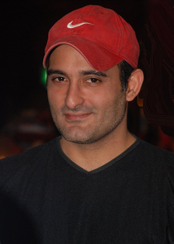 Akshaye Khanna Misses 25th Anniversary Reunion of Dil Chahta Hai