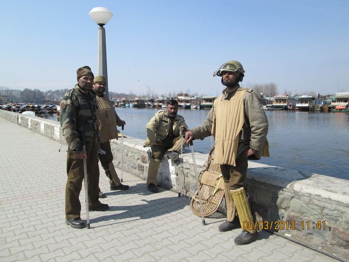 Kashmir Police Conduct Raids in Four Districts Over Anti-National Narrative Case