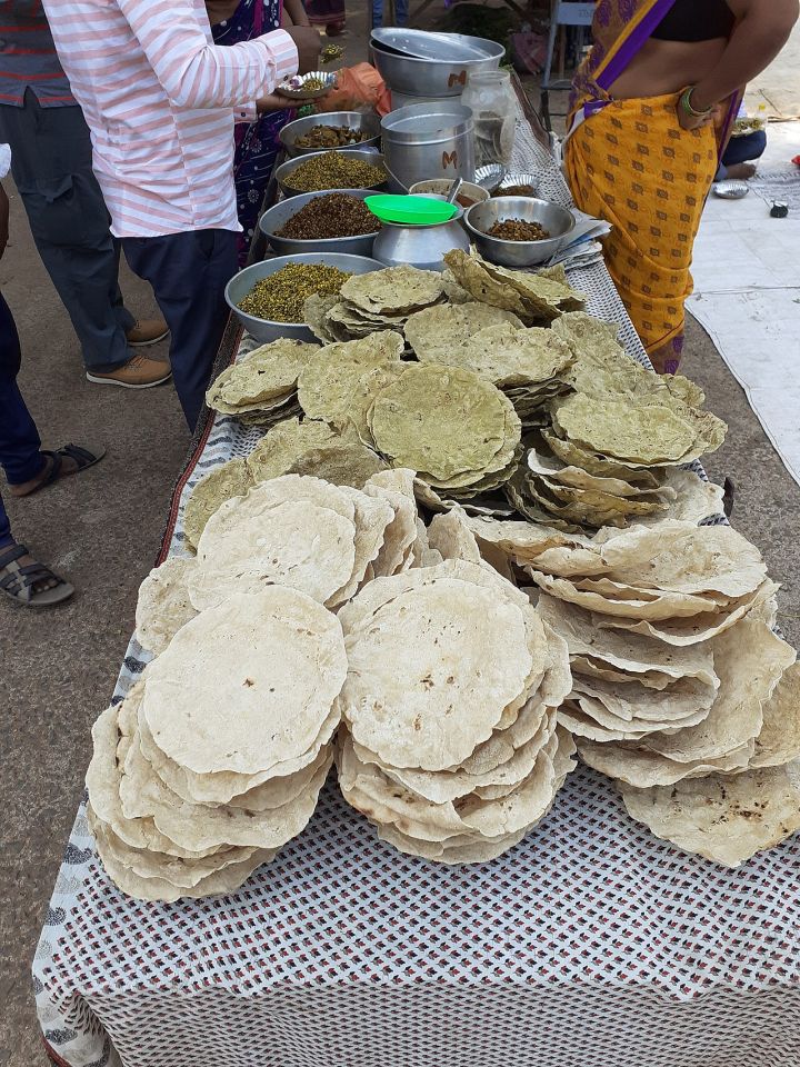 Karnataka Food Safety Drive Sees 960 Hostels Scrutinised, Shawarma & Kebab Samples Flagged