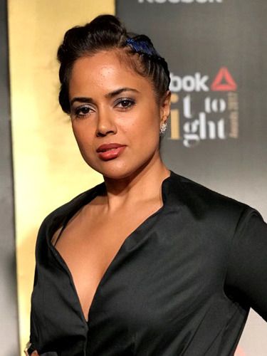 Bollywood Hungama Releases 40 New Photos of Actress Sameera Reddy