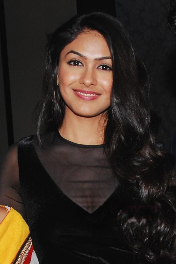 Mrunal Thakur's Ethnic Fashion