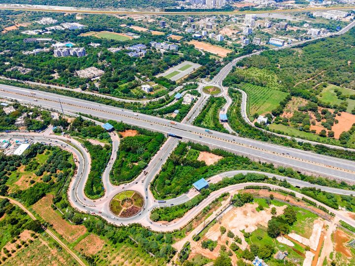 Two migrant workers killed in ORR service road crash