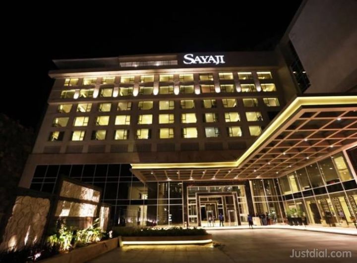 Food Safety Officials Find 66kg Unlabelled Non‑Veg and Pests at Indore’s Sayaji Hotel