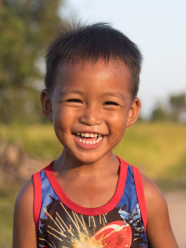 Truck Assistant’s Laugh Goes Viral as India’s New ‘Laughing Boy’ Meme