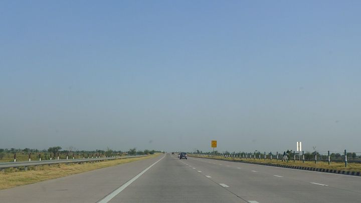 Three accused in Yamuna Expressway bus fire sent to jail; drivers deny smoking link