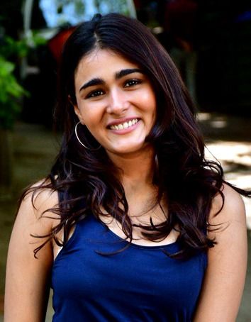 Shalini Pandey Calls for Love‑Focused Ganeshotsav Celebration