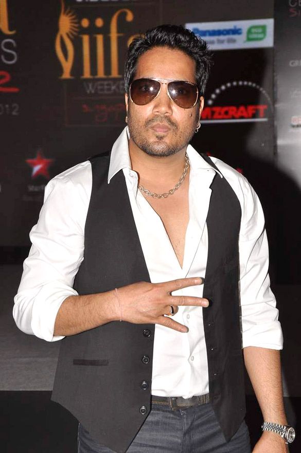 Mika spotted driving Hummer as he grapples with Bollywood career, Shaan warns of scarce work