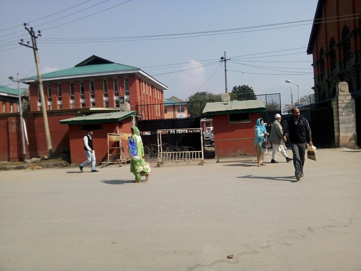 Government says only 899 new posts created in Jammu & Kashmir since Oct 2024