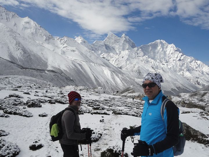 Haryana Bank Manager Conquers Everest Base Camp Trek Despite Hearing Loss