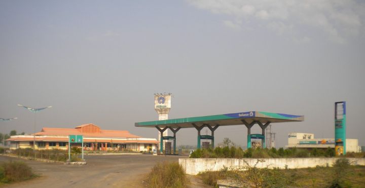 Reliance to invest ₹1 trillion in compressed bio‑gas projects in Andhra Pradesh