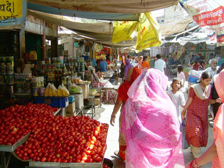 Man Fatally Slashed While Buying Vegetables in Rajasthan, Suspect Confined Inside Shop