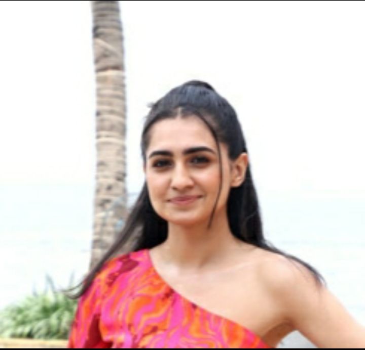 Vedika Pinto Returns to 'Musafir Café' Season 2