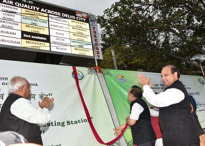 Delhi’s AQI spikes to 187, highest in 83 days as 16 stations report poor air