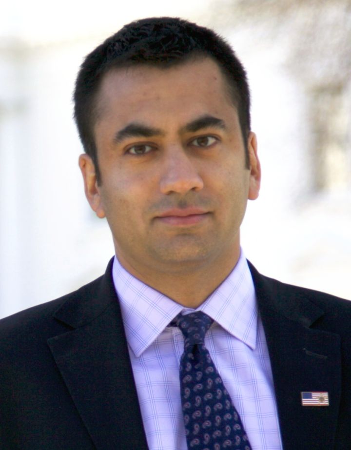 Kal Penn Confirms Signing On for ‘Harold & Kumar 4’ with John Cho