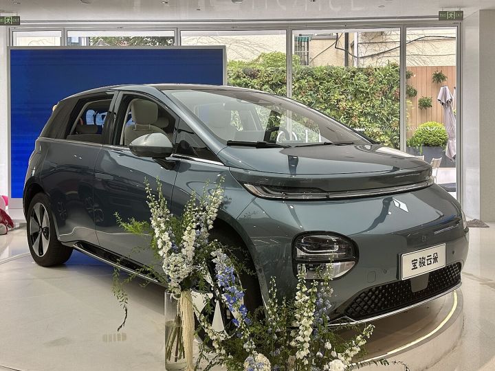 MG launches Windsor EV Premium Edition in India with price, specs and range details