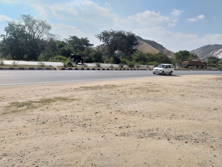 Car Crashes into Truck on Udaipur Highway, Two Dead, Three Seriously Injured