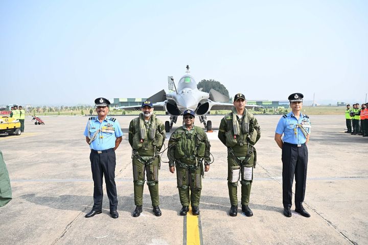 India Likely to Finalise 114 Rafale Fighter Jet Purchase from France by FY End