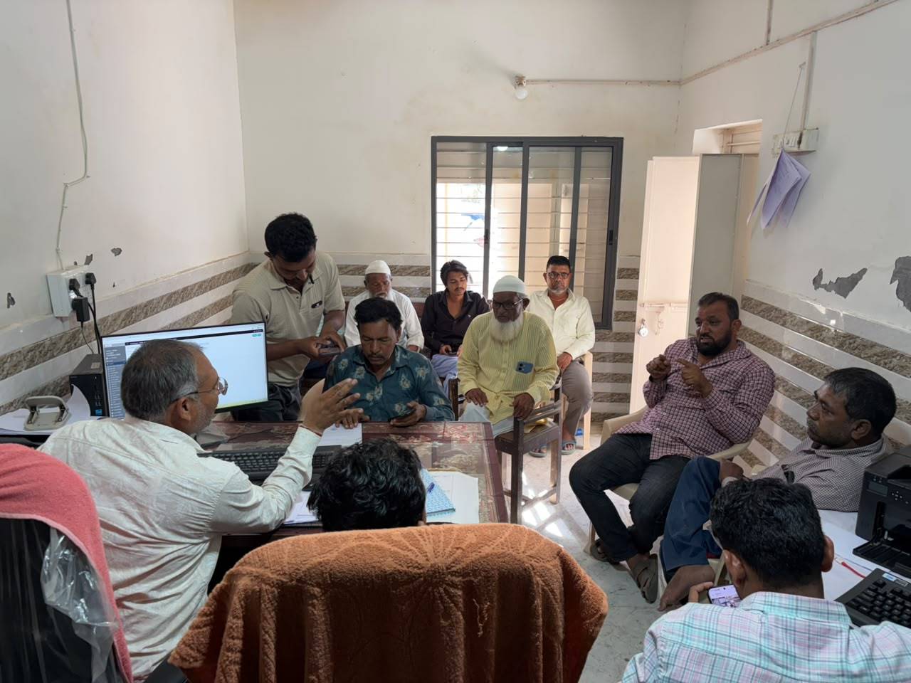 અગોલ ગામે ગાંધી જયંતી નિમિત્તે ગ્રામસભા યોજાઈ, વિકાસ કાર્યોની ચર્ચા