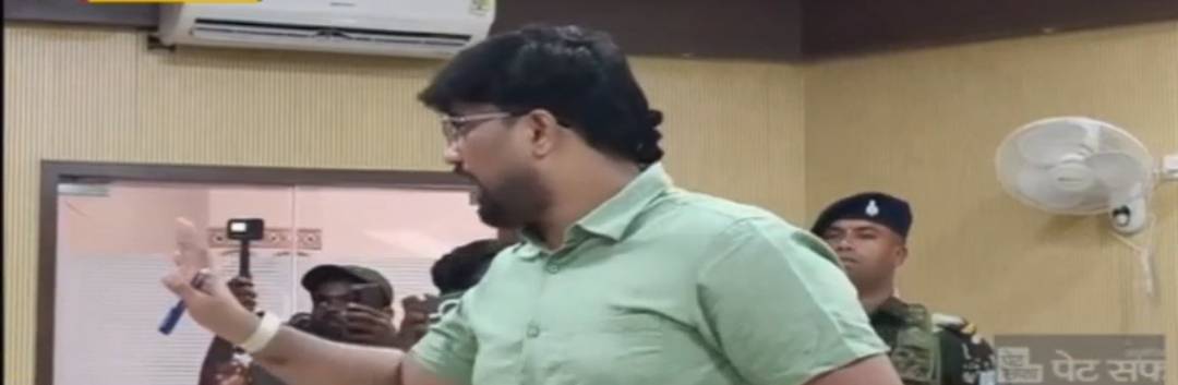 हजारीबाग: आजादी के 78 साल बाद भी विकास से अछूता सिजुआ गांव, ग्रामीणों ने प्रशासन से लगाई गुहार