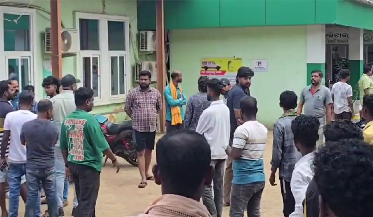 ଉମରକୋଟରେ ଦୁଇ ଅଣଛାତ୍ରଙ୍କ ମଧ୍ୟରେ ଗଣ୍ଡଗୋଳ; ପରେ ଛୁରା ମାଡ଼