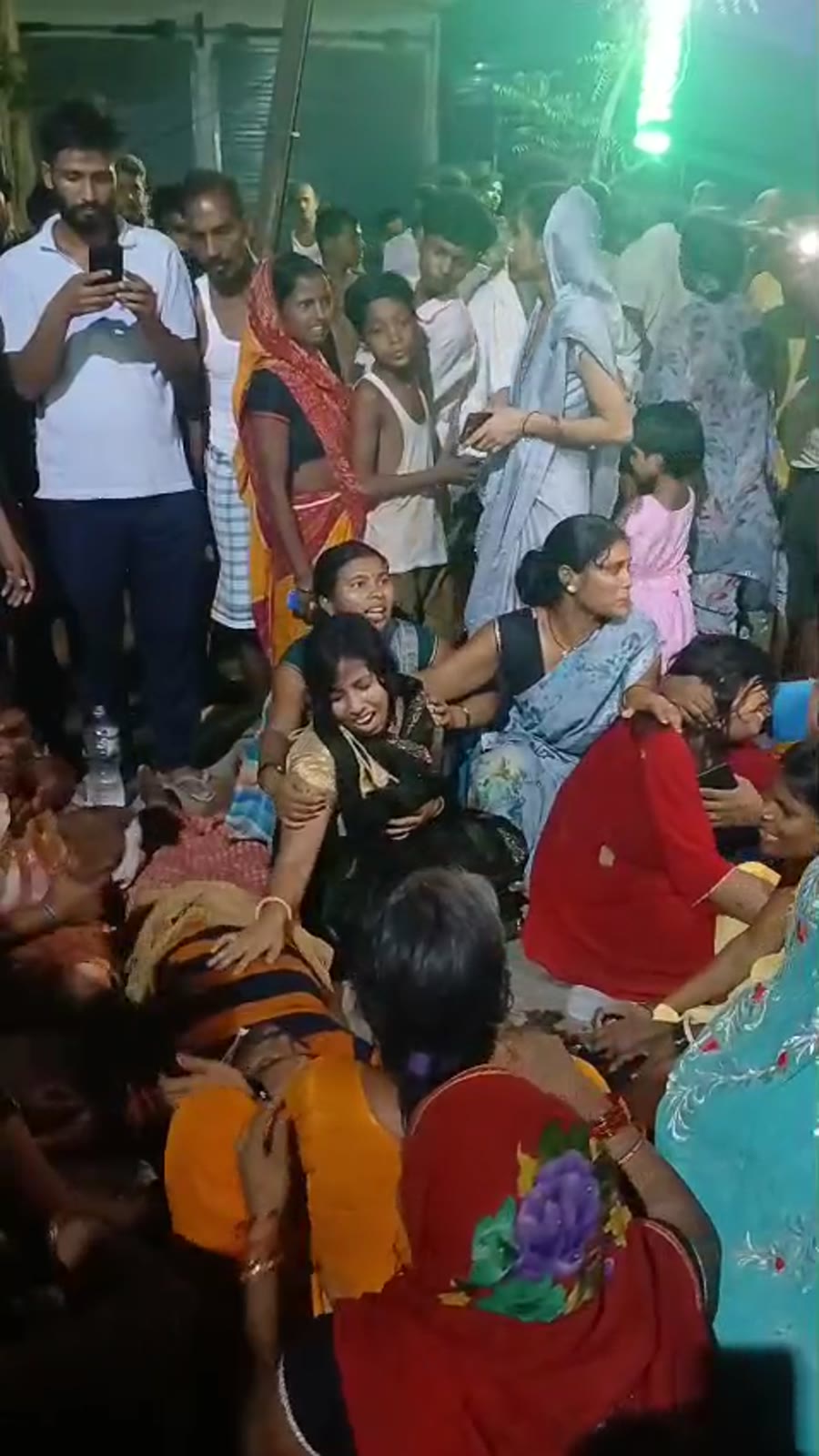 पटना में युवक का शव खेत में मिलने से सनसनी, हत्या की आशंका, जांच में जुटी पुलिस