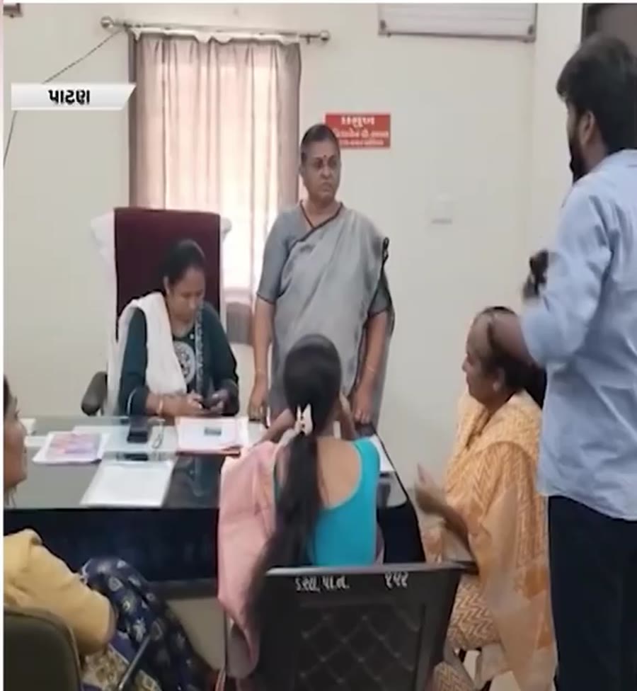 પાટણ પાલિકાના ચીફ ઓફિસરની દાદાગીરી: ફરિયાદીનો ફોન તોડી નાખ્યો